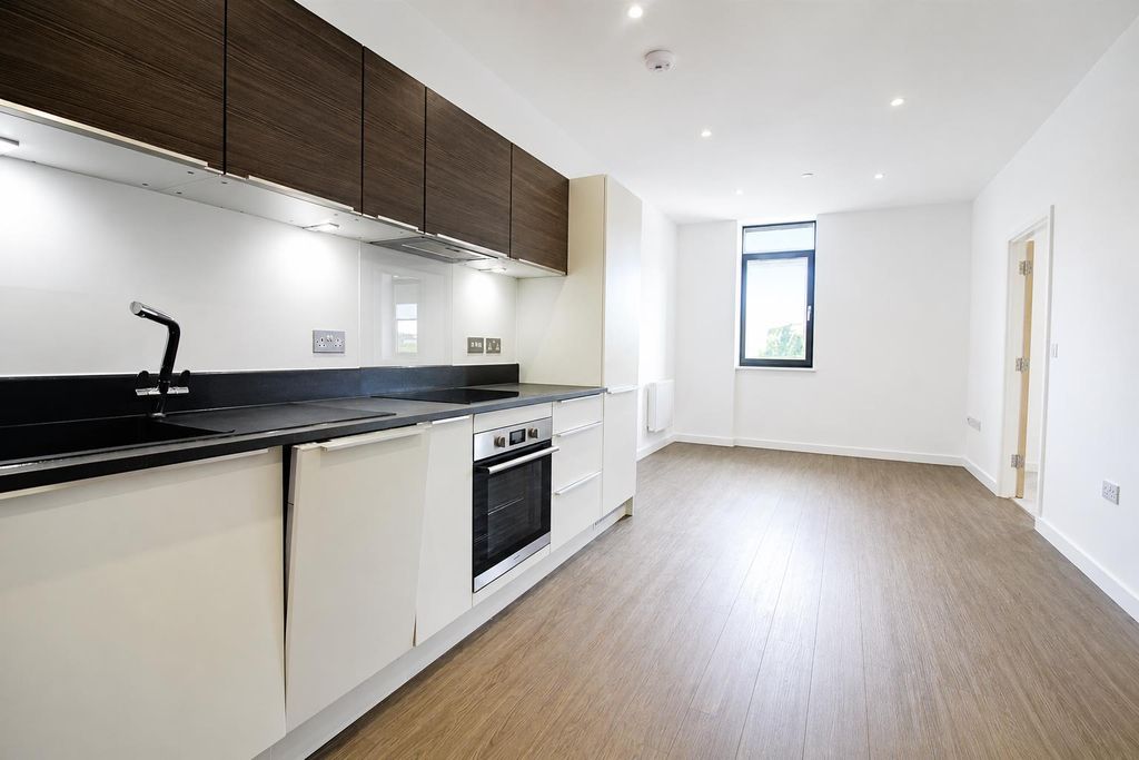 Property photo 2 of 8 d5c3B4A5-6E46-43De-9403-0Ab51F68173A.Png