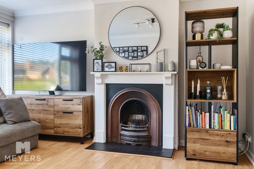 Property photo 2 of 19