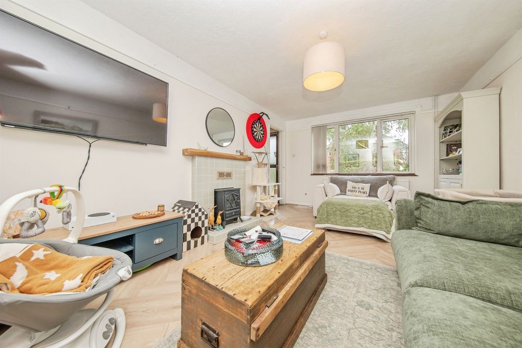 Property photo 3 of 17