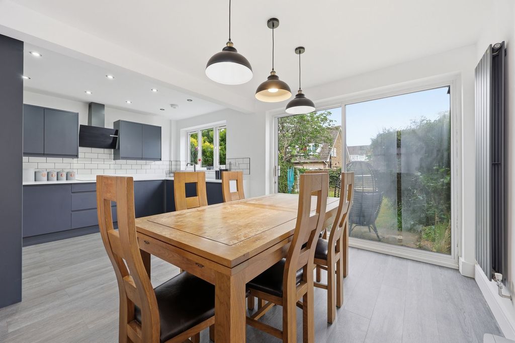 Property photo 1 of 15 Open Plan Living
