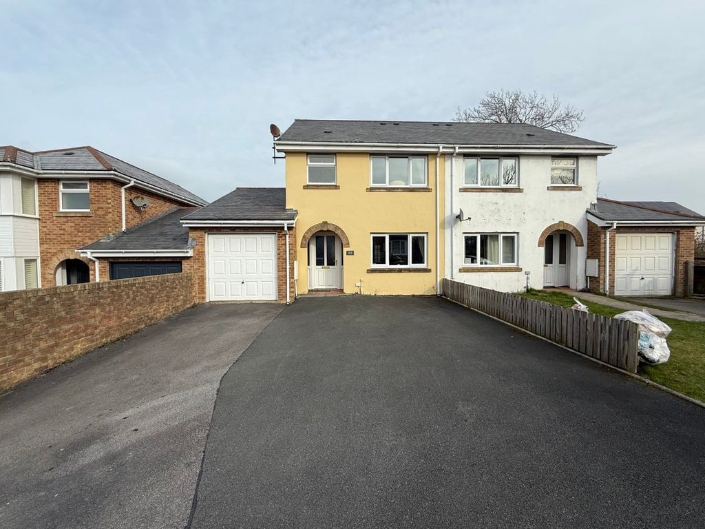 Property photo 2 of 30