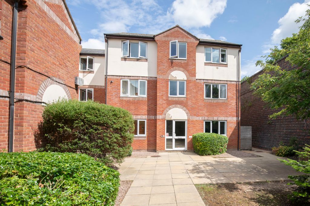 Property photo 1 of 7