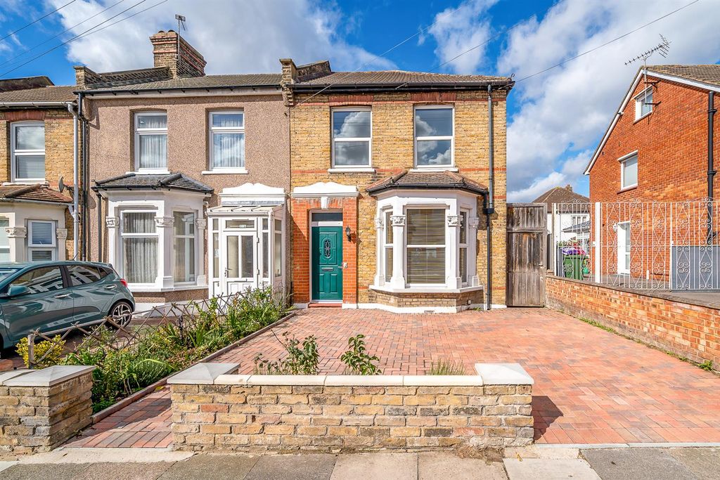 Property photo 1 of 15