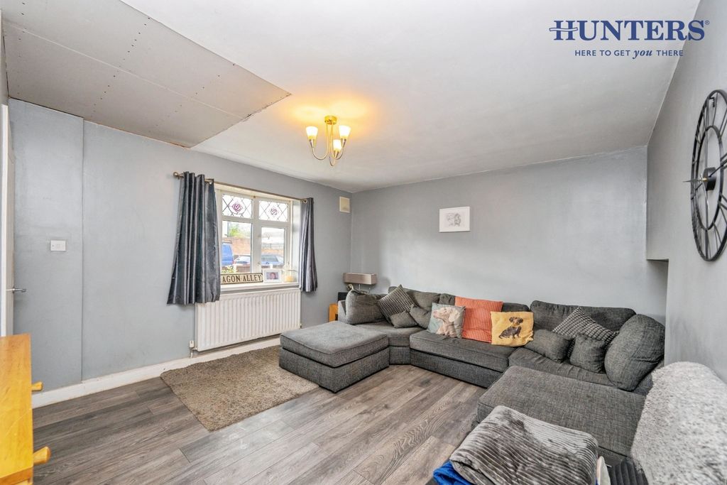 Property photo 3 of 18 Pbox-Img.Jpg