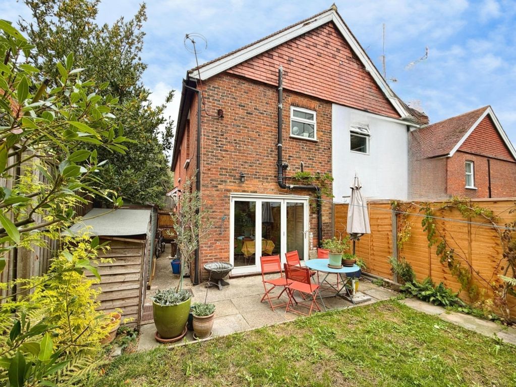 Property photo 2 of 11