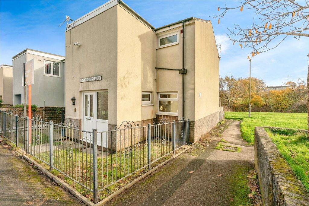 Property photo 1 of 18 External