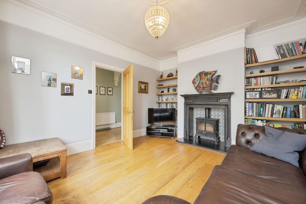 Property photo 3 of 20 Pbox-Img.Jpg