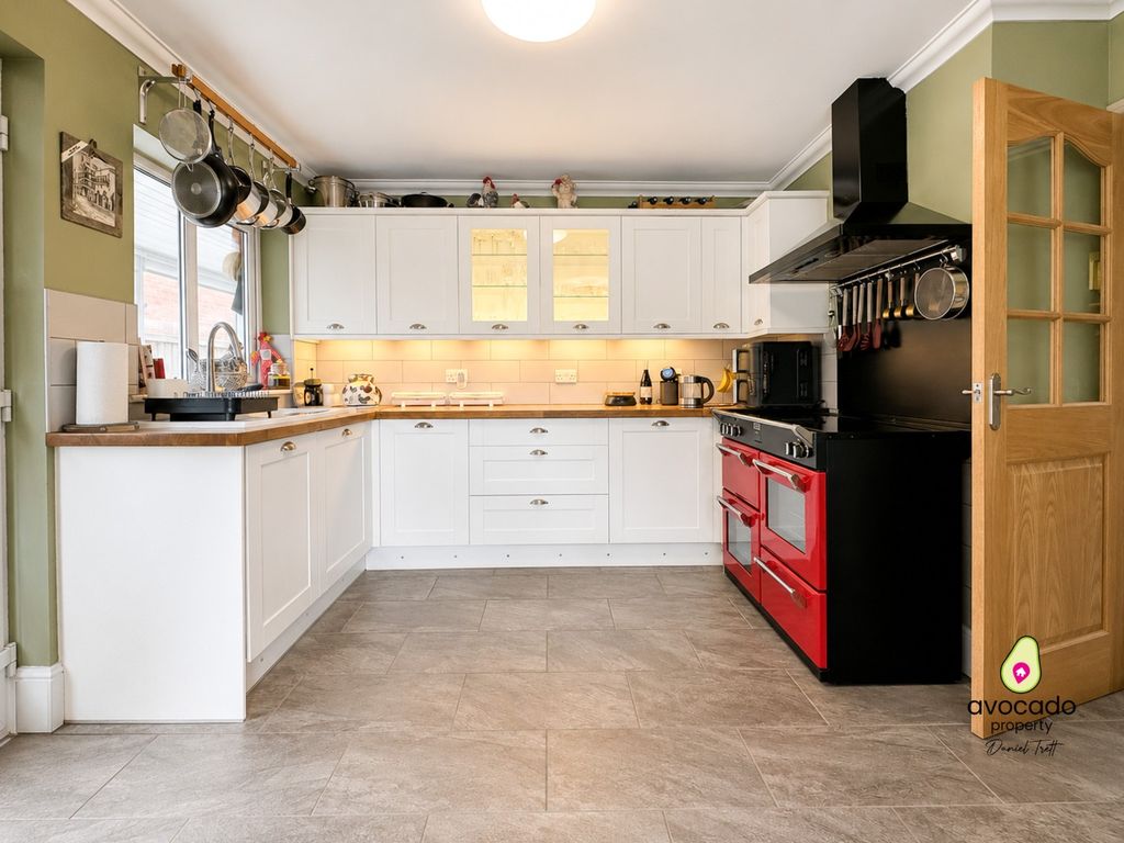 Property photo 3 of 16 5348827