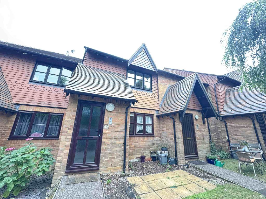 Property photo 1 of 8