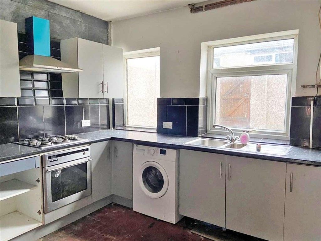 Property photo 3 of 8