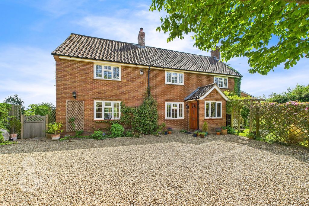 Property photo 1 of 43