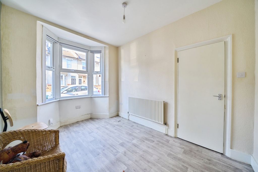 Property photo 3 of 16 Pbox-Img.Jpg