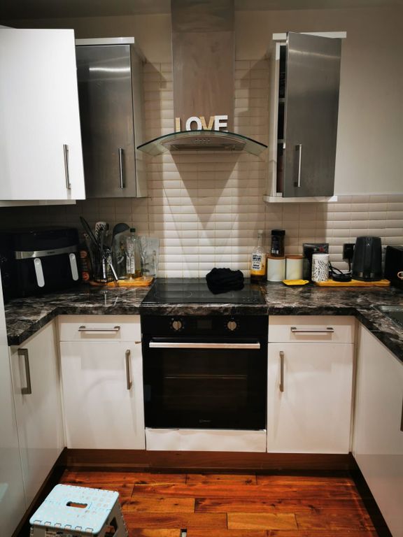 Property photo 3 of 5 Modern Fitted Kitchen With Marble-Effect Worktops,...
