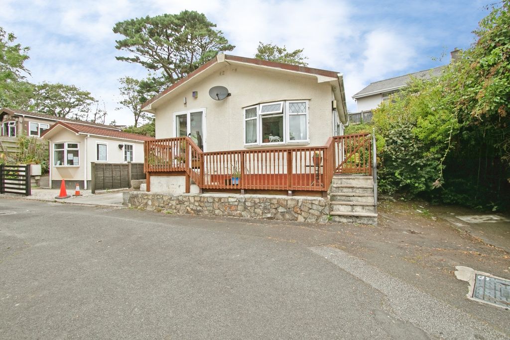 Property photo 1 of 18 Pbox-Img.Jpg