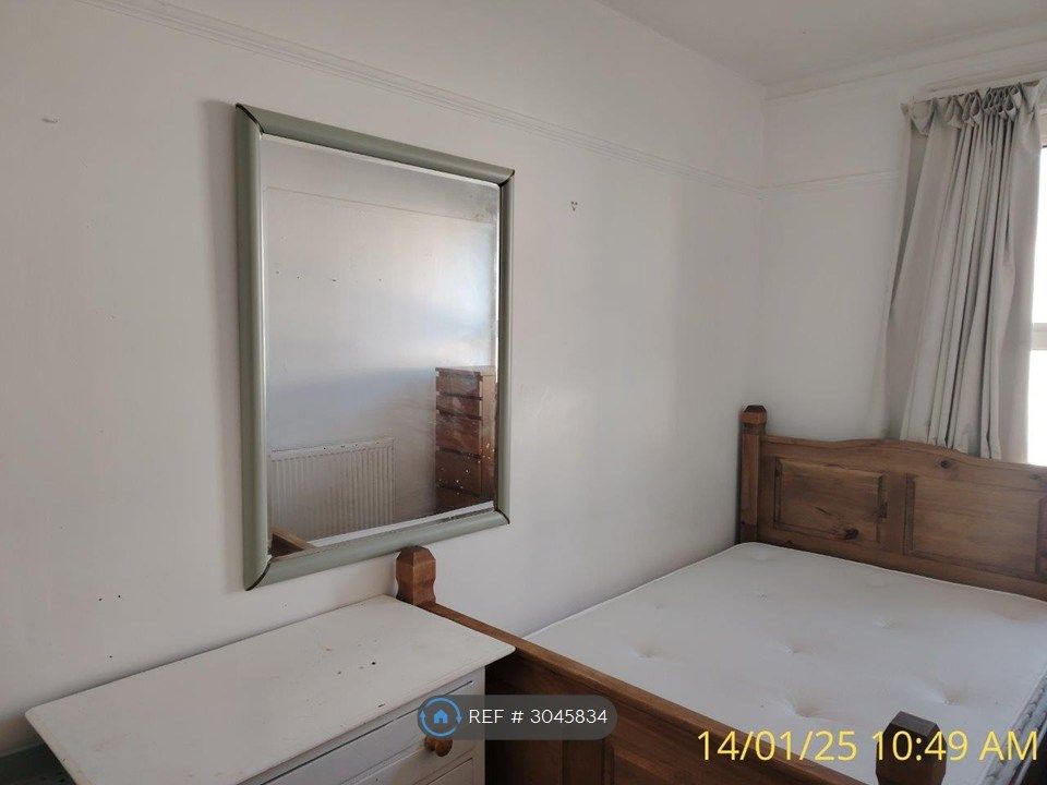 Property photo 3 of 12 Bedroom