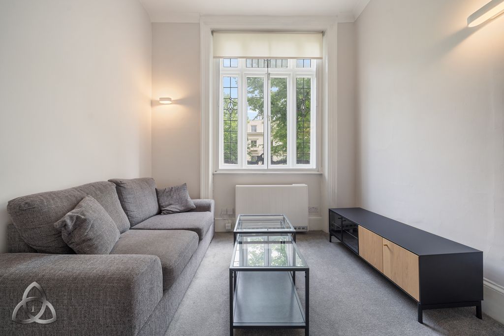 Property photo 1 of 13 Flat 6, 6 Queens Gardens W2 3Ba-8