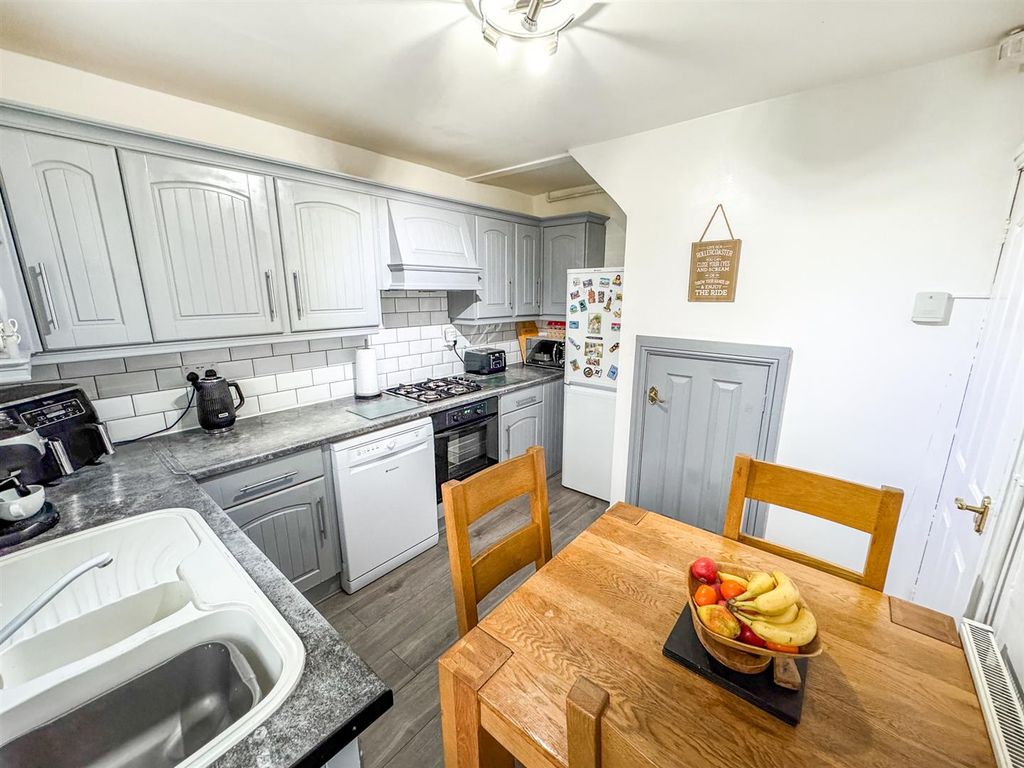 Property photo 3 of 29 Img_9488.Jpg