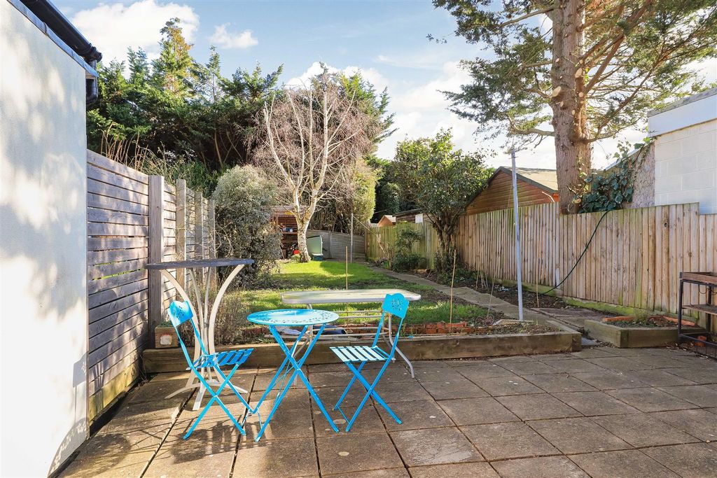 Property photo 3 of 17 Img (16).Jpg