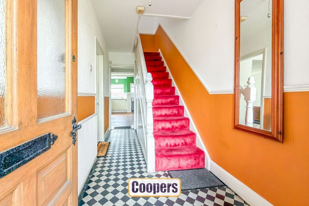 Property photo 2 of 13 Hallway