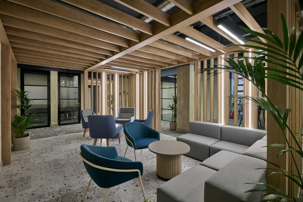 Property photo 3 of 25 Eg House 0059.Jpg