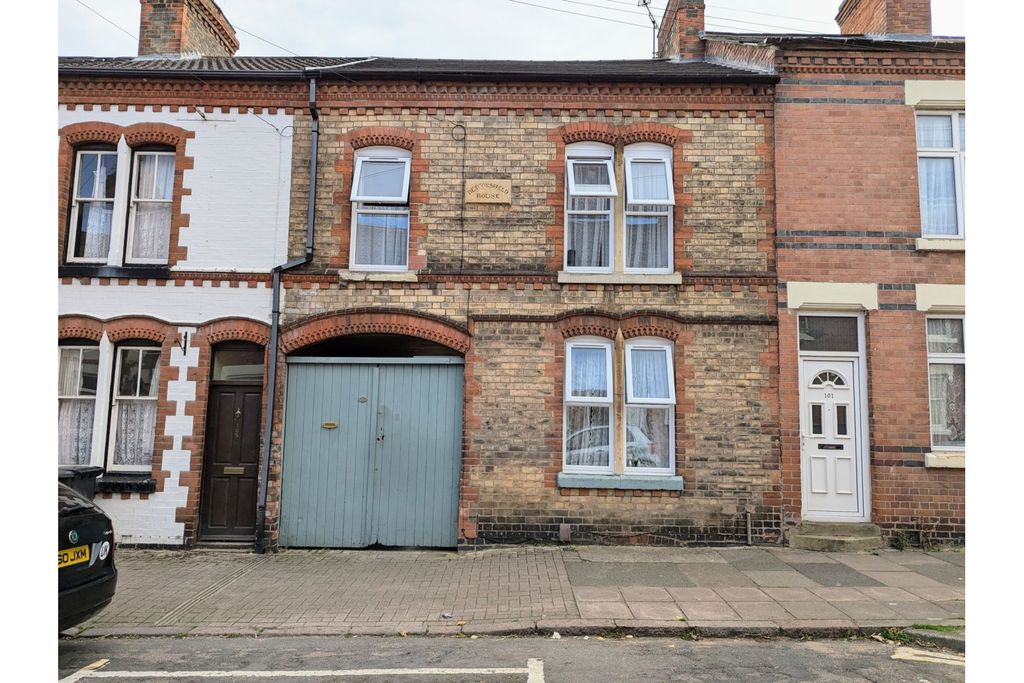 Property photo 1 of 14