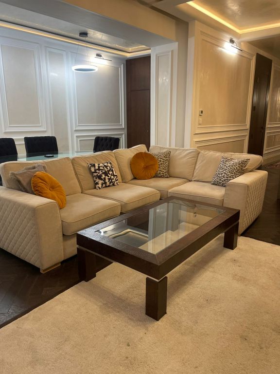 Property photo 2 of 12 Gallery