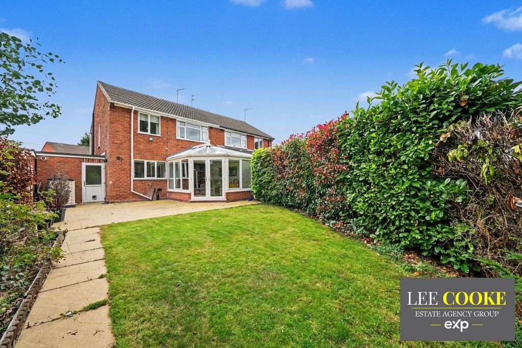 Property photo 3 of 36
