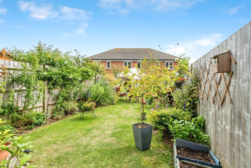 Property photo 3 of 17 Photo