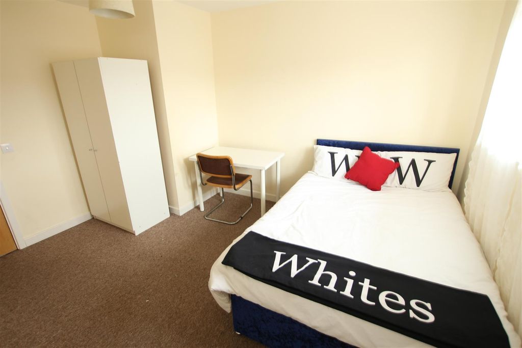 Property photo 2 of 8 Img_8696.Jpg