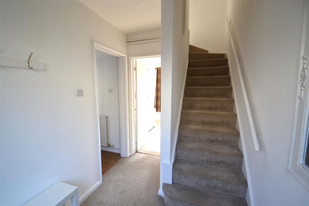 Property photo 3 of 11 3. Hall (2).Jpg