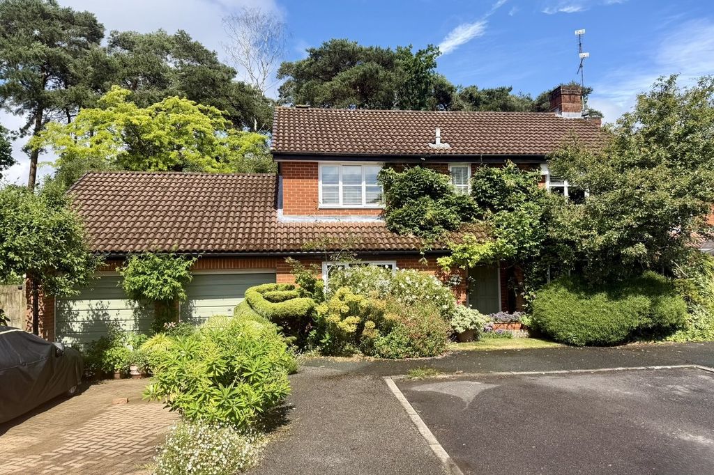 Property photo 1 of 29