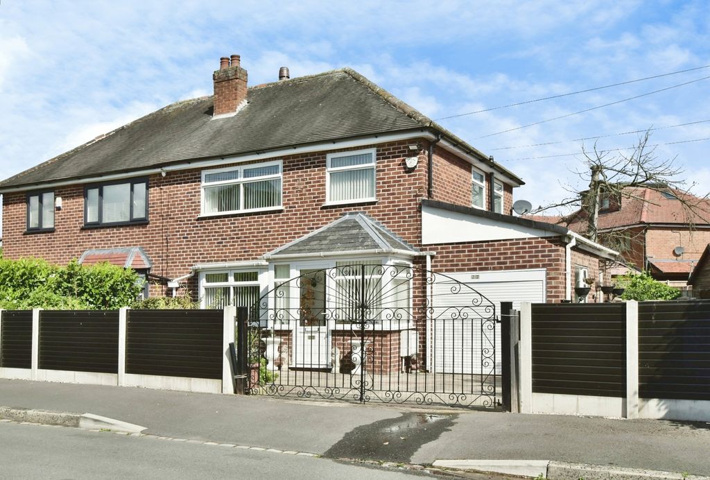 Property photo 1 of 24 Pbox-Img.Jpg
