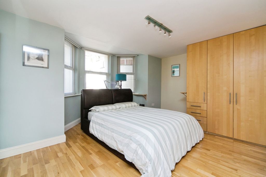 Additional image 7 of 2 bed flat for saleAbbey Road, Llandudno, Conwy LL30