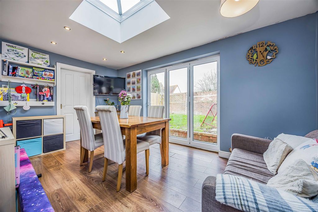 Property photo 3 of 20 3 Camelia Close, Denvilles-Small-Porticomarketing-