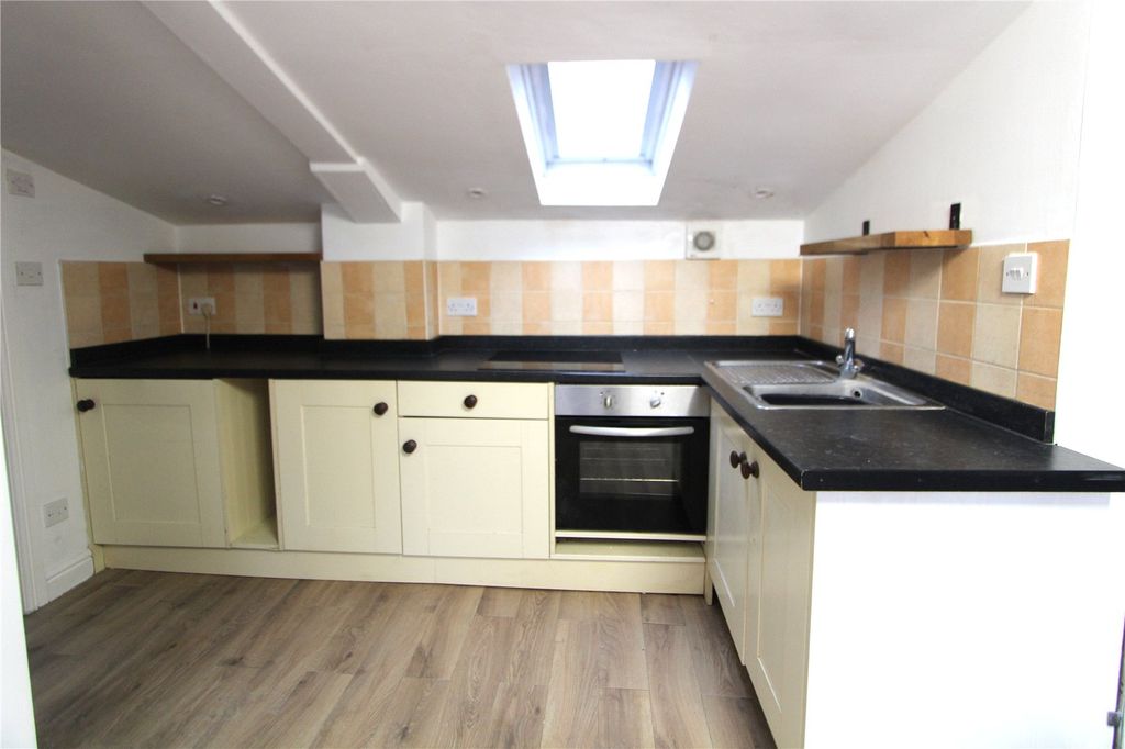 Property photo 2 of 7 Picture No. 06