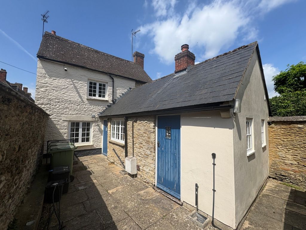 Property photo 2 of 11 Picture No. 20