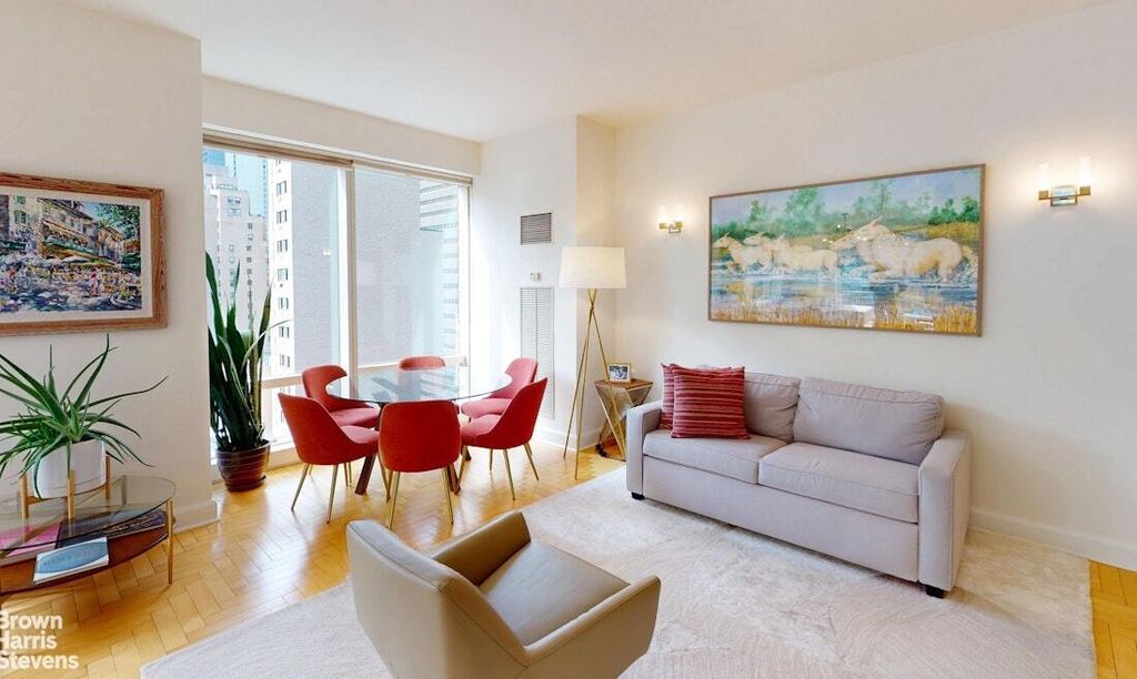 Property photo 3 of 8 <Alttext/>