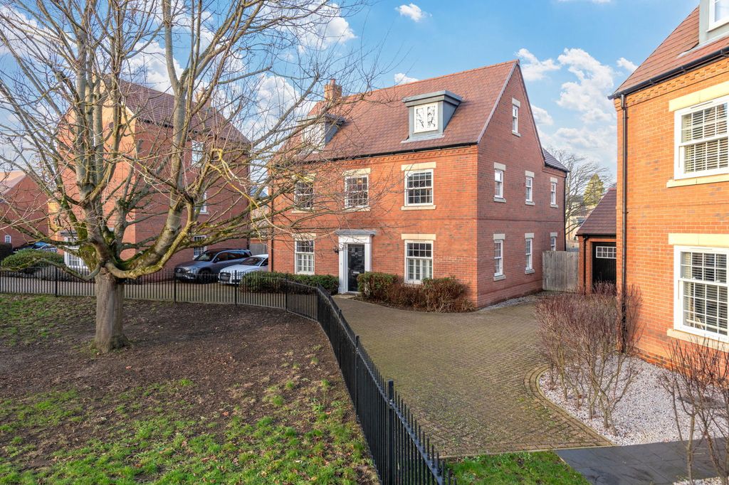 Property photo 1 of 20