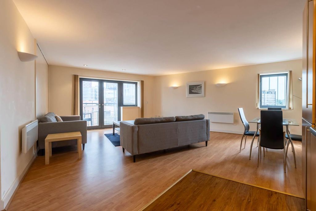 Property photo 3 of 15 Living/Dining Area
