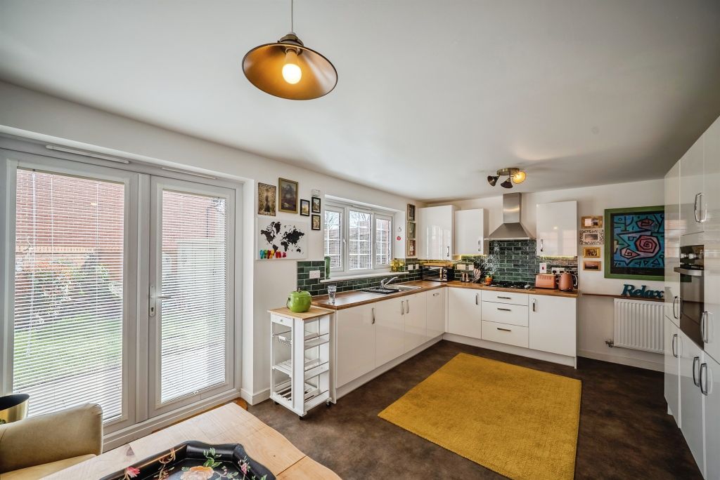 Property photo 3 of 20