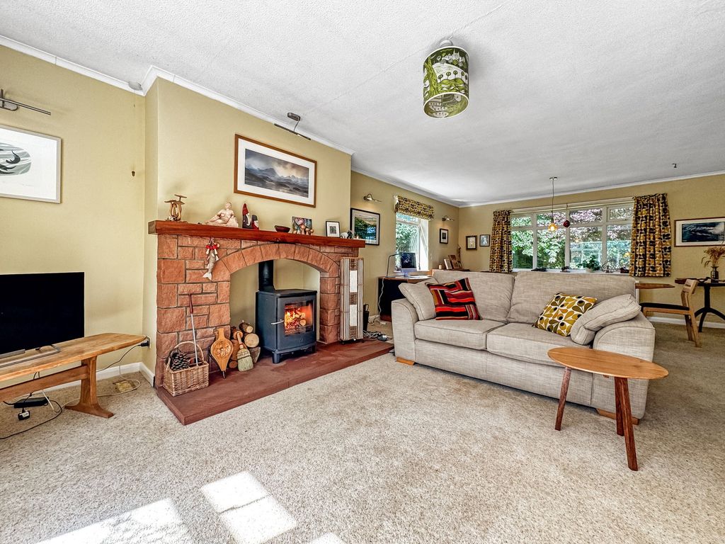 Property photo 2 of 48