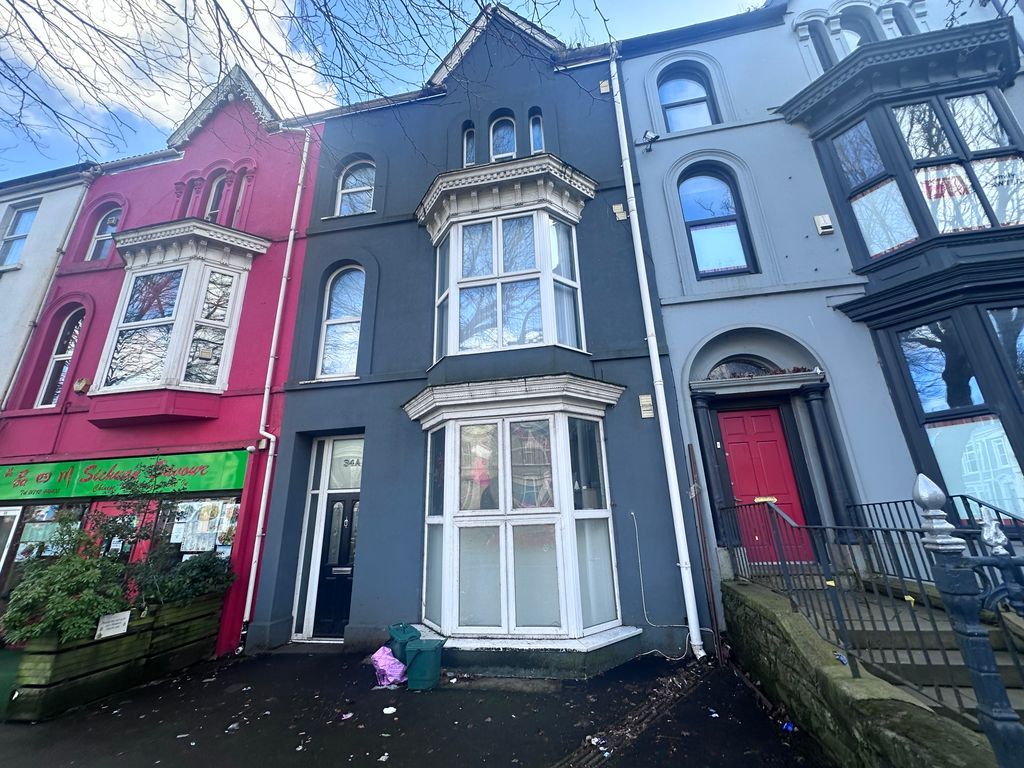 Property photo 1 of 5