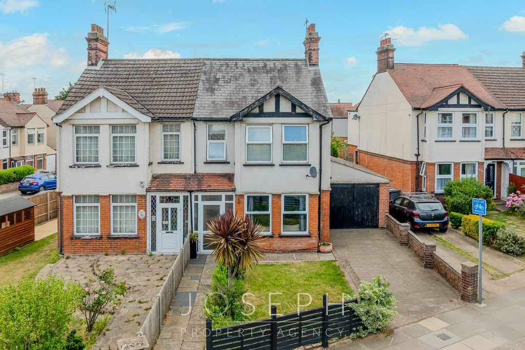 Property photo 1 of 19