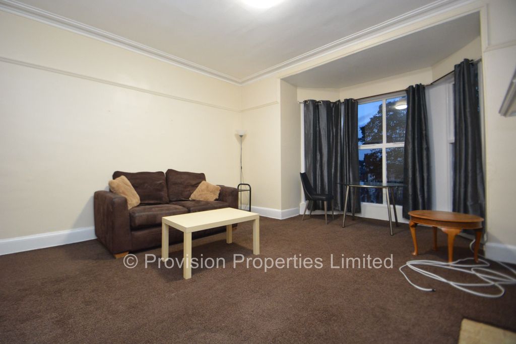 Property photo 3 of 7 Photo