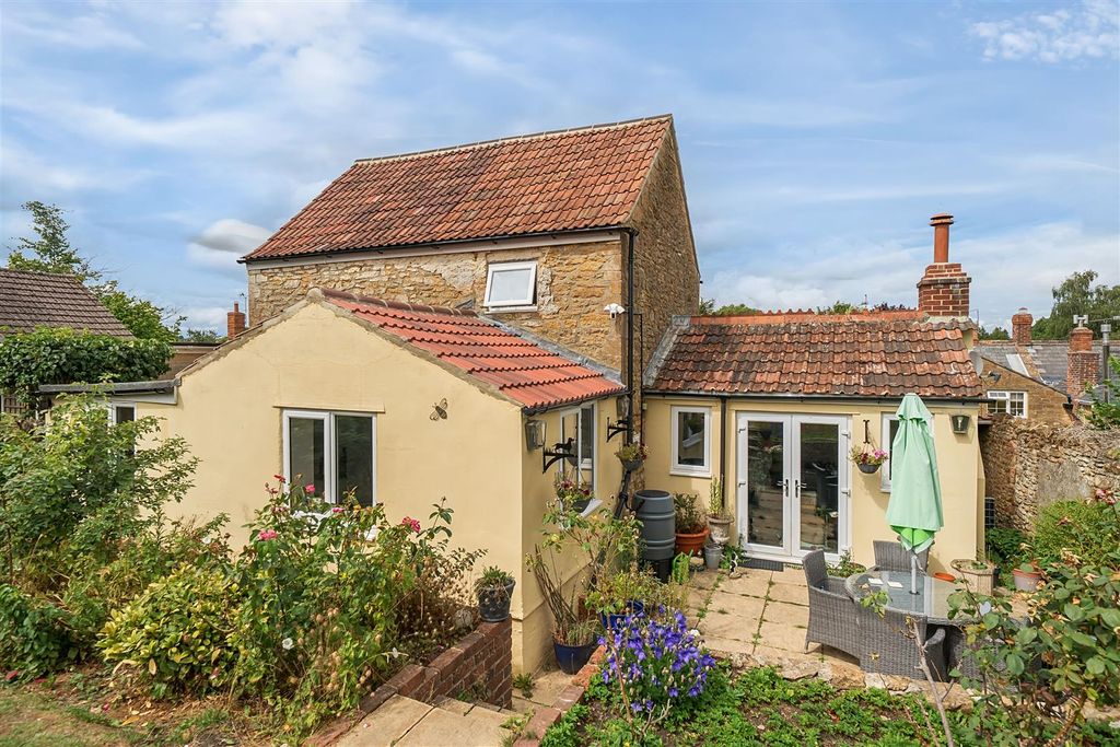 Property photo 1 of 12 1328779-9-687E695c2B5E6.Jpg