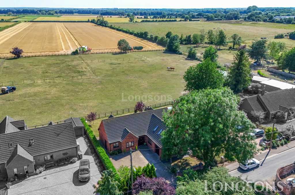 Property photo 3 of 18