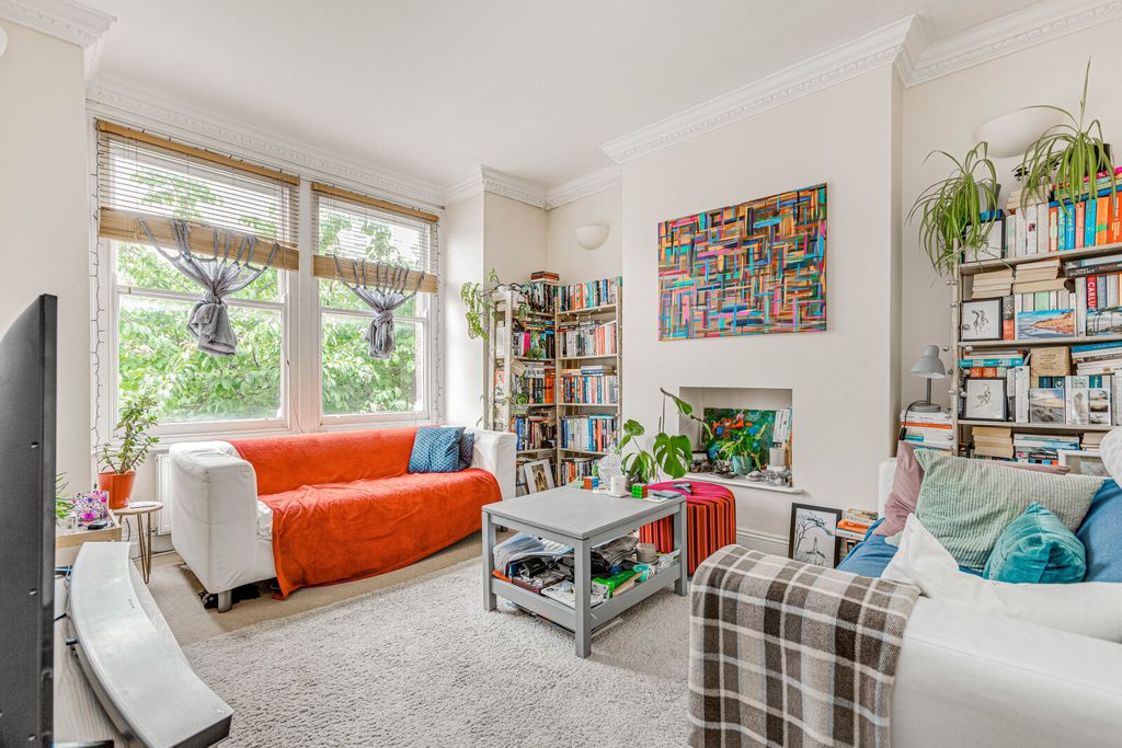 Property photo 1 of 6