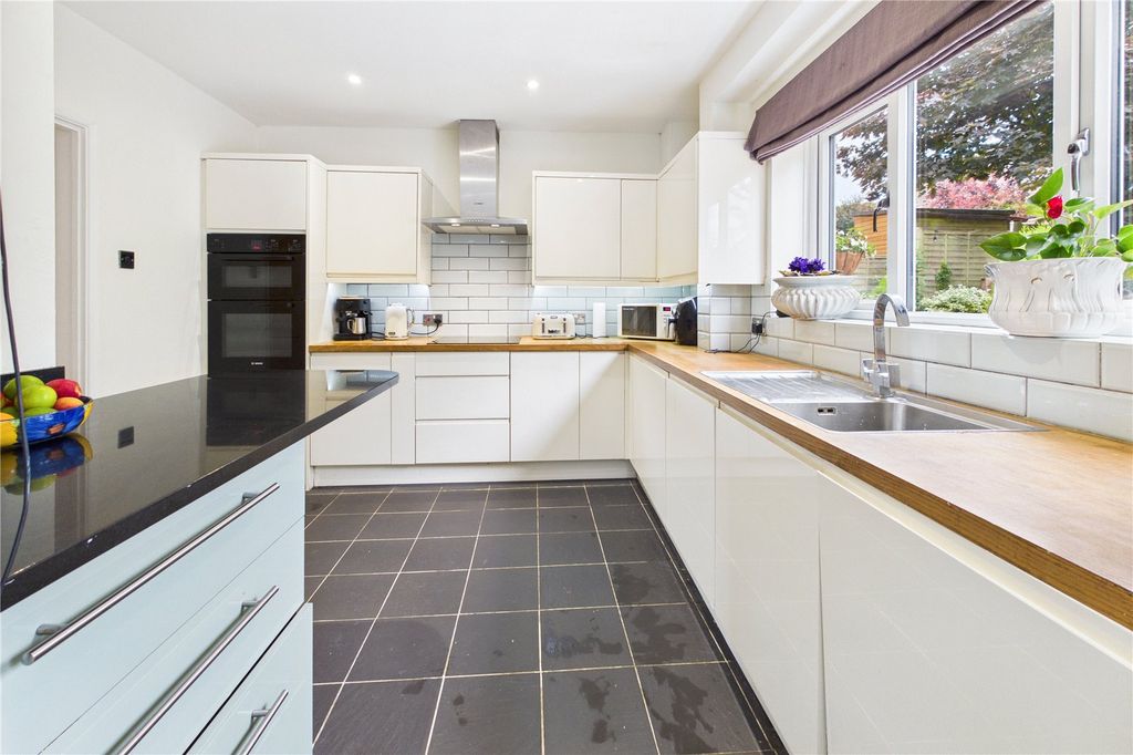Property photo 2 of 27 Kitchen