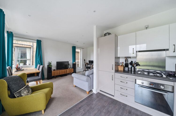 Property photo 1 of 11