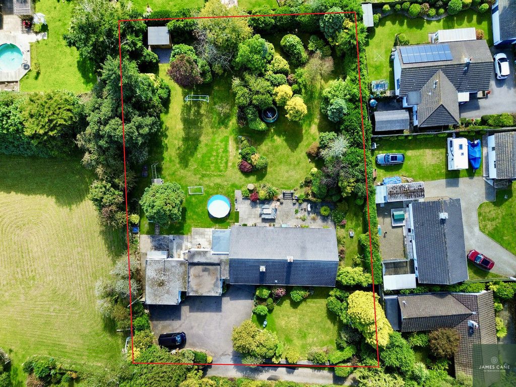 Property photo 3 of 34